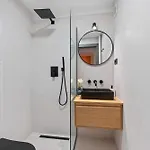 Downtown Comfort Near Attractions Appartement Bucarest
