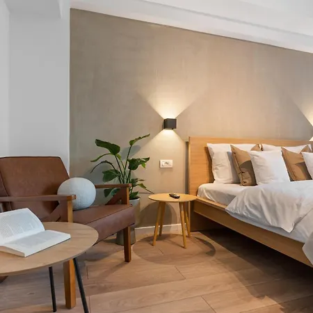 Downtown Comfort Near Attractions