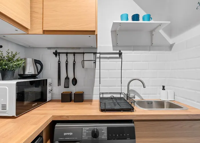 Downtown Comfort Near Attractions