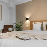 Downtown Comfort Near Attractions アパート ブカレスト